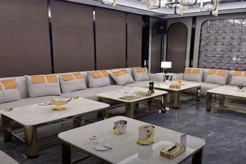 赤峰高端KTV诚聘女营销 点亮夜生活舞台